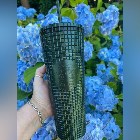 Starbucks Other - 🌺 Starbucks Holiday 2021 Tumbler Venti Green Glitter.